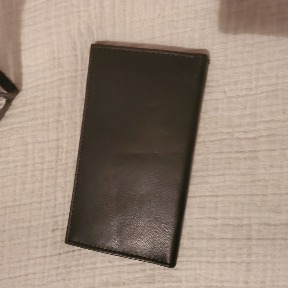 🛍️BUNDLE ONLY ITEM🛍️ Black Genuine Leather Wallet *FLAWS - Picture 3 of 7